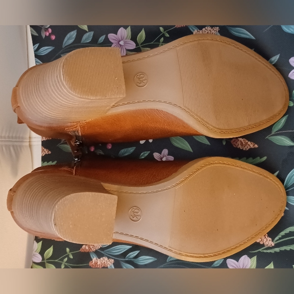 Universal Thread Tan Ankle Booties - Picture 3 of 5